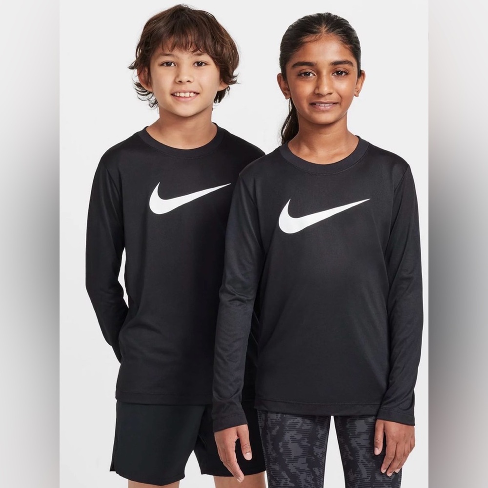 Nike Kids/Boys Long Sleeve Dri-Fit Tee Medium